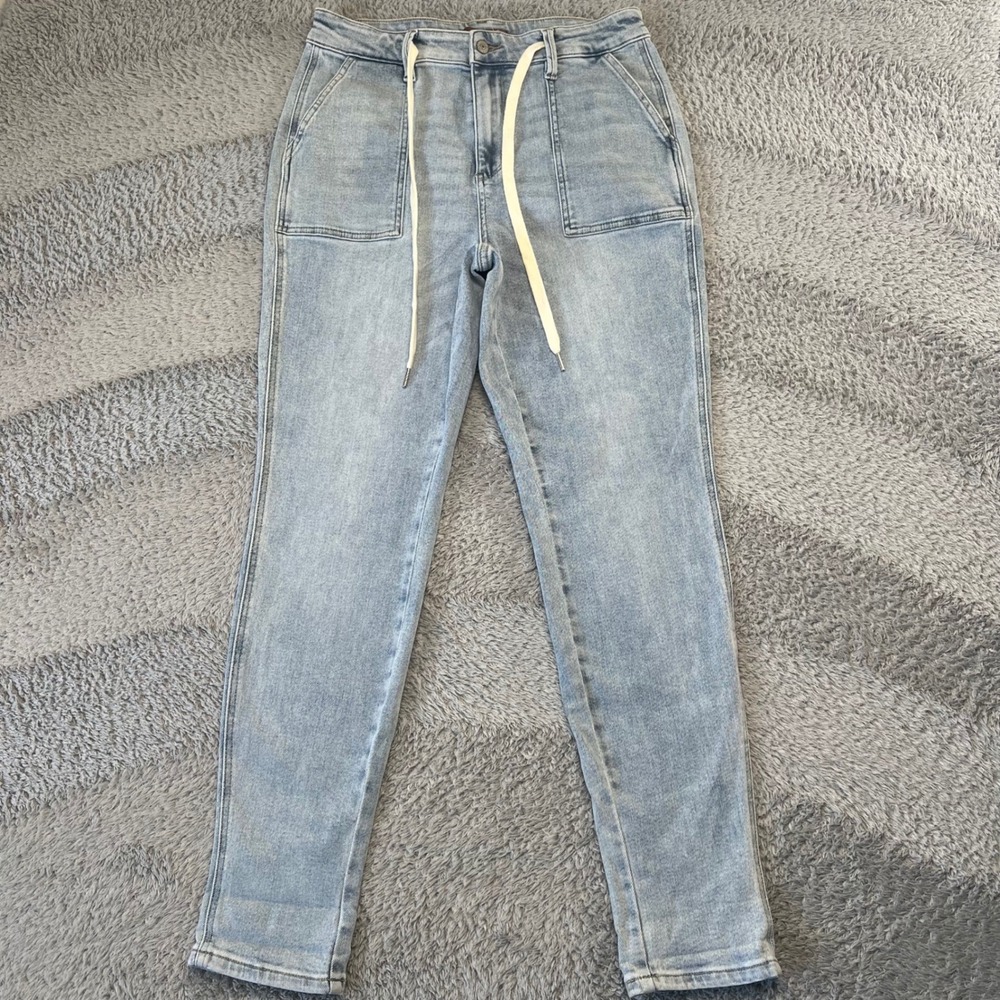 Judy Blue Light Wash Drawstring Jogger Stretch‎ Jeans Womens 11 30 JB888691LT